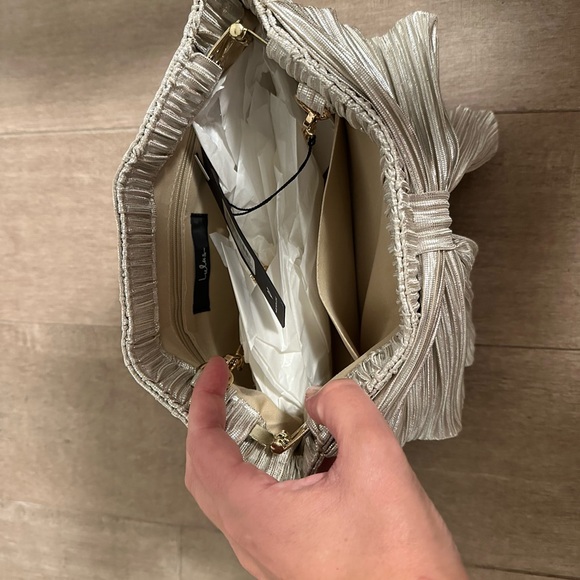 Lulus Light Gold Metallic Clutch - Picture 5 of 16